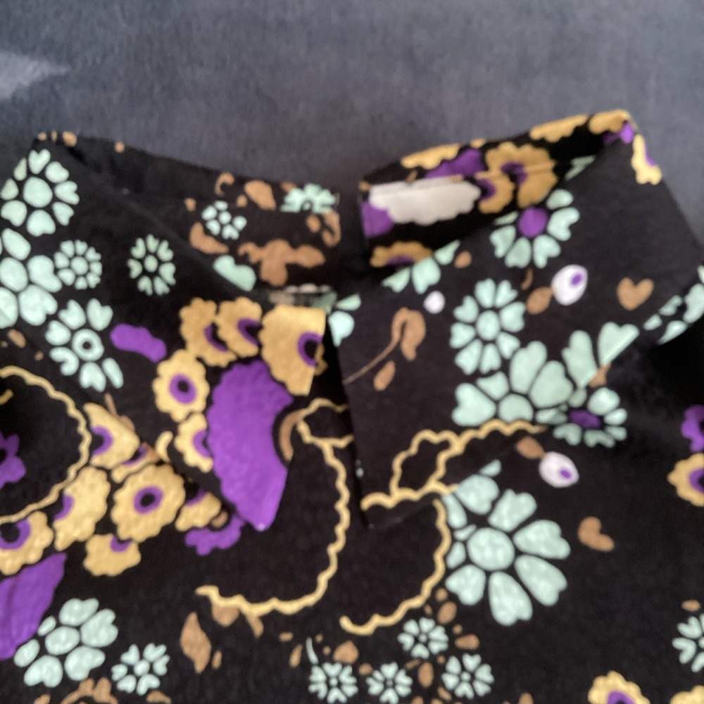 Ted Baker London Black Yvonn Exaggerated Shoulder Floral Crepe Top‎ Size 1 - Picture 2 of 16
